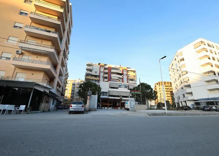 Salvadore Hotel 3*