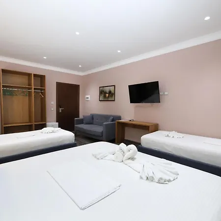 Salvadore Hotel 3*