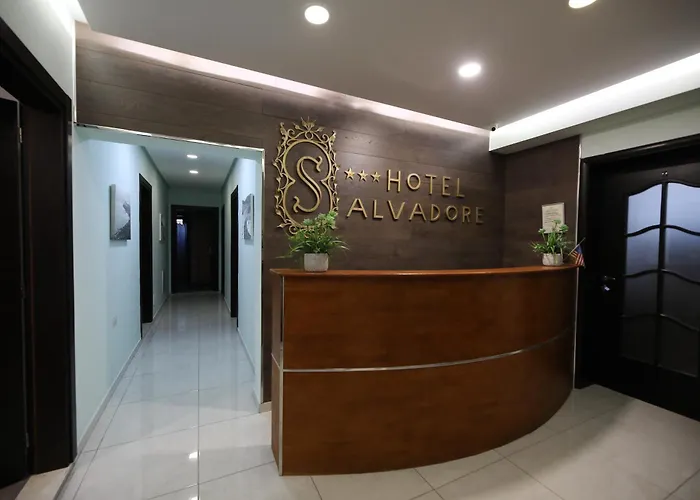 Otel Salvadore Avlonya